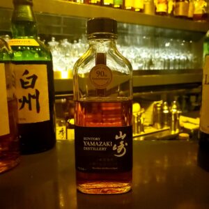 DRINK｜中目黒にあるBar SAWAでは希少ボトルを数多く所蔵しています